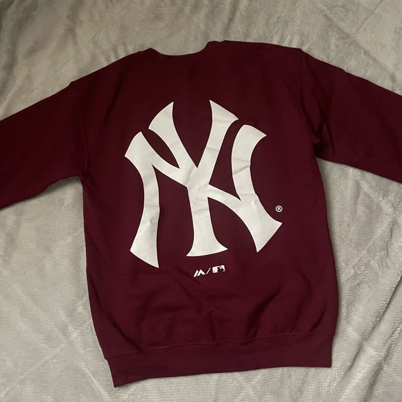 New York Yankees Sweater Red - Men’s - Picture 3 of 3